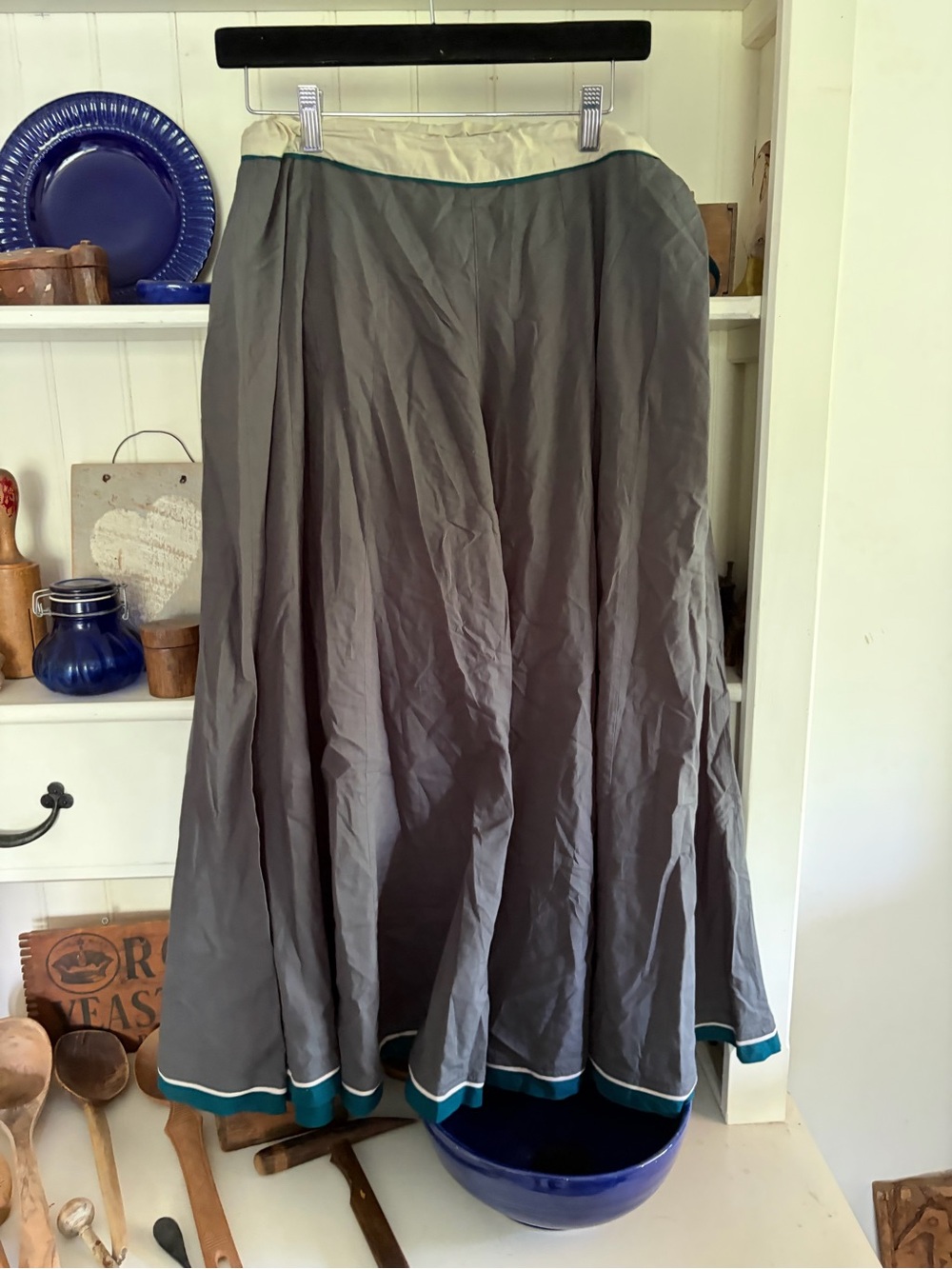 Gray A-line Extra Wide Pants with Teal Trim